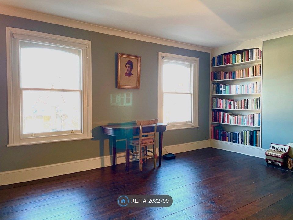Property photo 3 of 19