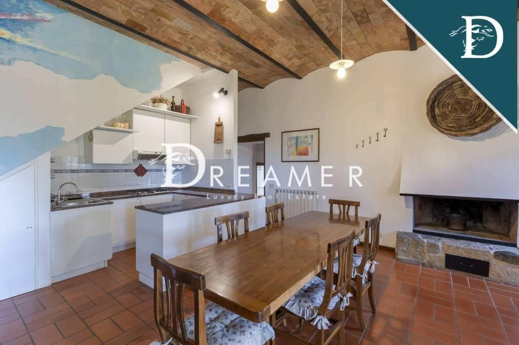 Property photo 3 of 37