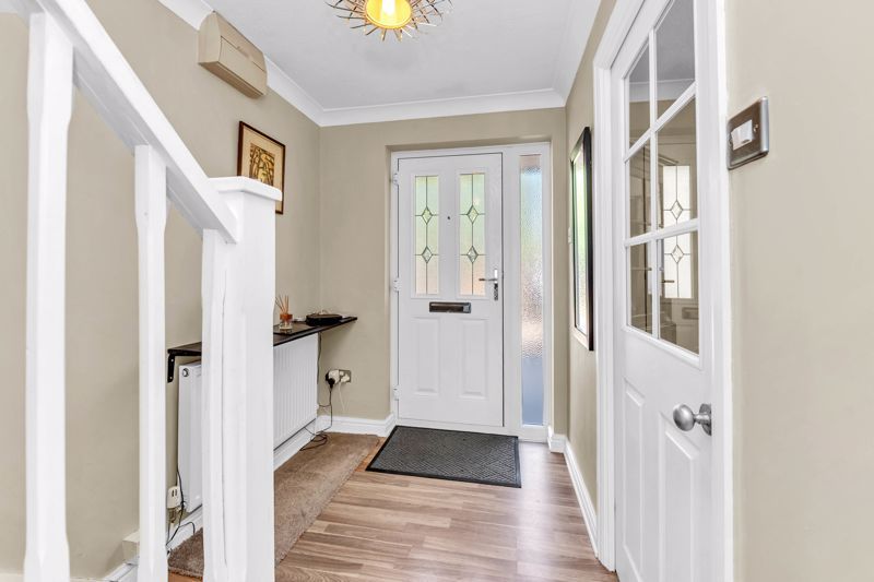 Property photo 3 of 18 Entrance