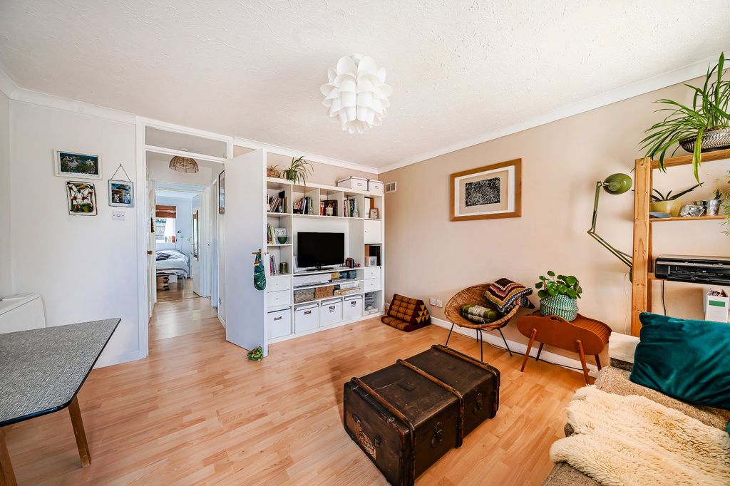 Property photo 3 of 9 Picture No. 05