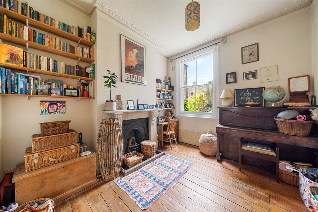 Property photo 2 of 10 Picture No. 04