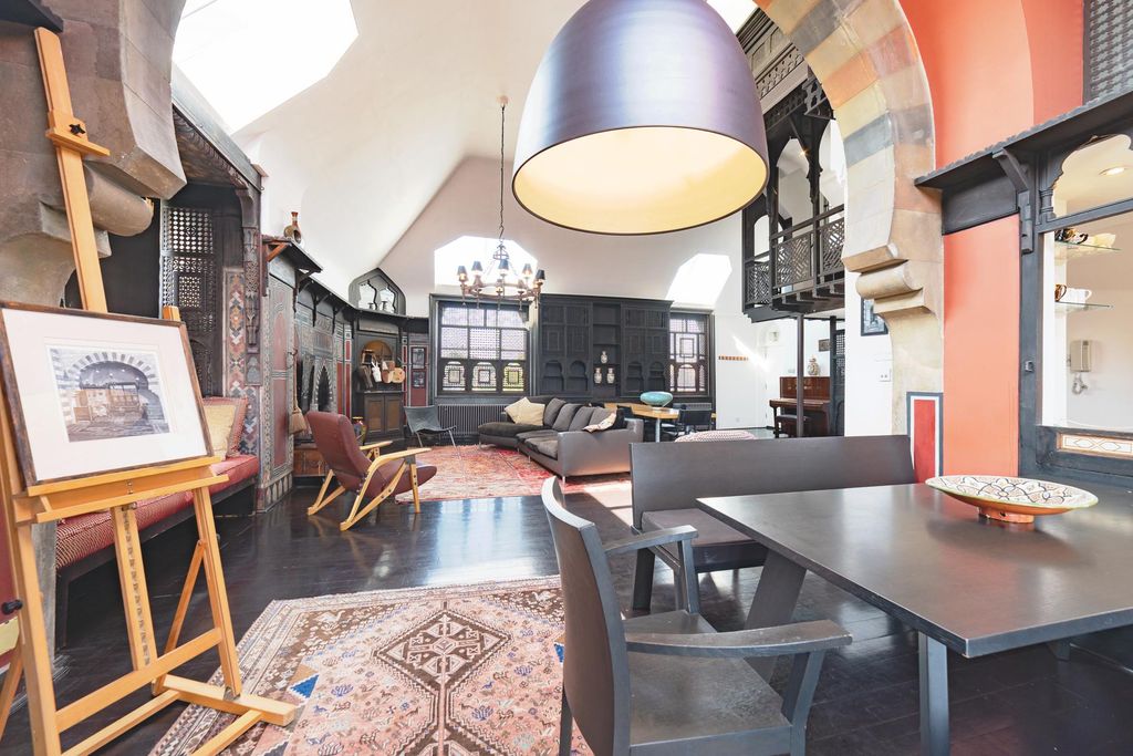 Property photo 1 of 37 Photo 21