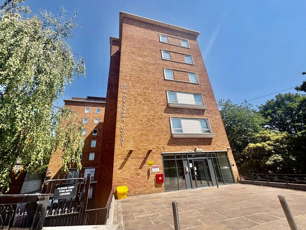 Property photo 1 of 7