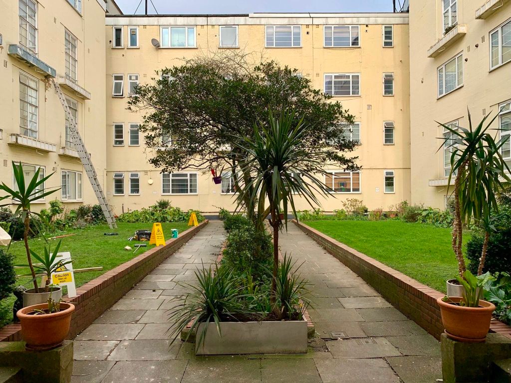 Property photo 2 of 3