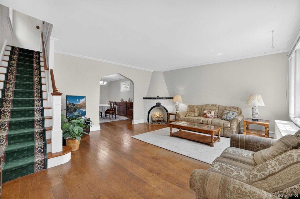 Property photo 1 of 30