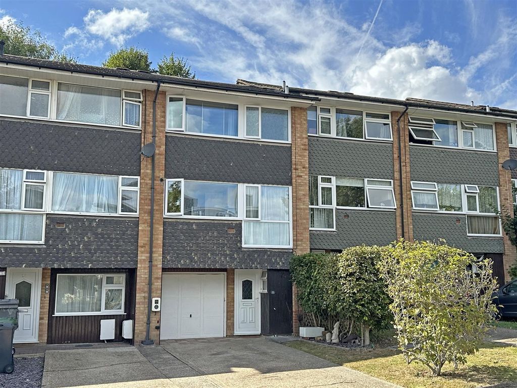 Property photo 1 of 18