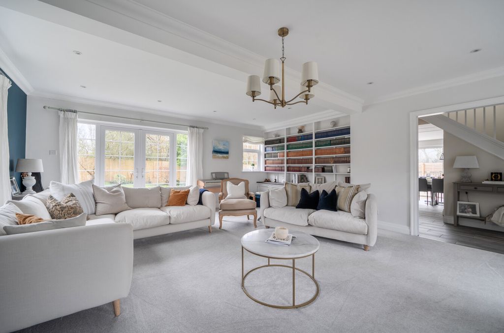 Property photo 3 of 18 1423472-10-69Aeee...