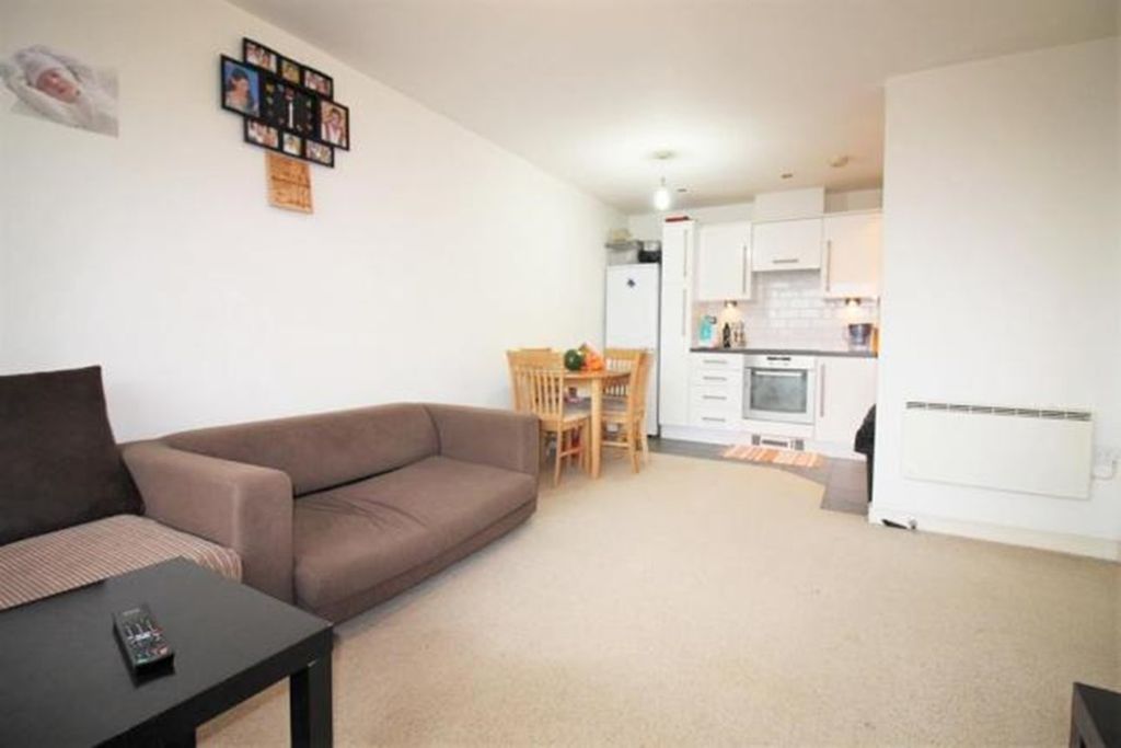 Property photo 2 of 5