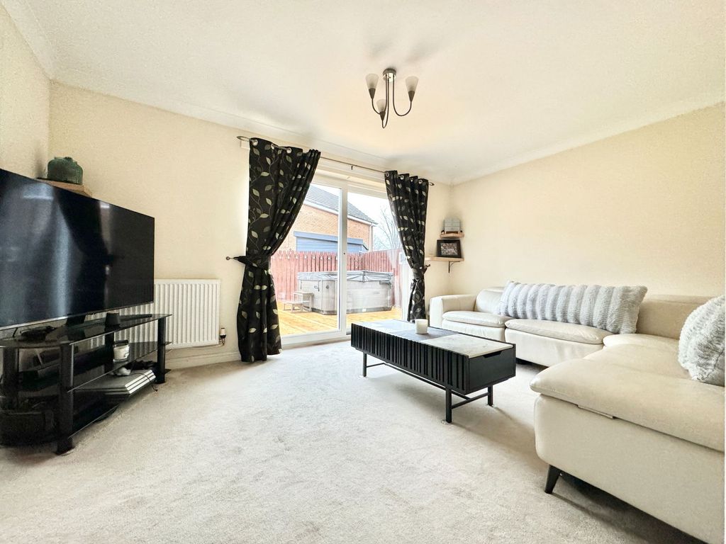 Property photo 3 of 31