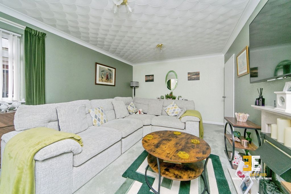 Additional image 4 of 2 bed flat for saleTrinity Crescent, Llandudno LL30