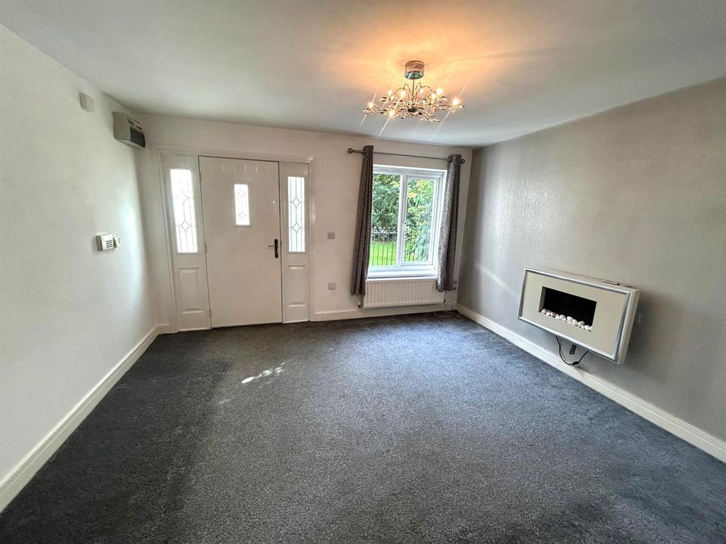 Property photo 2 of 17 Living Room 2.Jpg