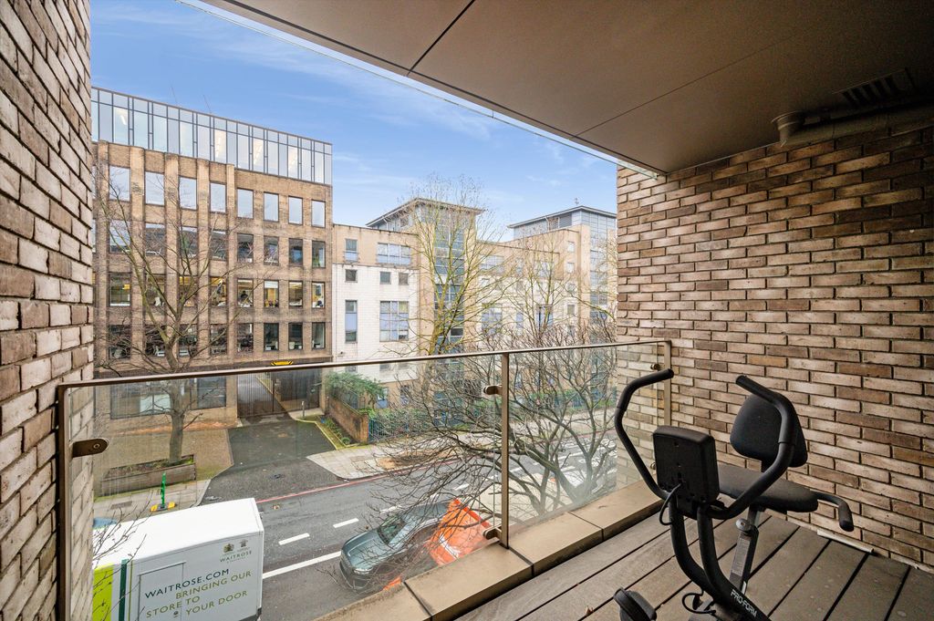 Property photo 3 of 12 Image