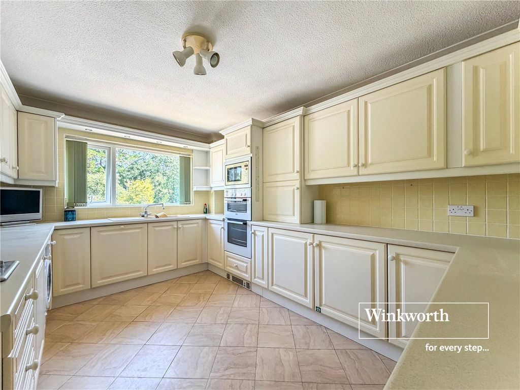 Property photo 2 of 13 Picture No. 12