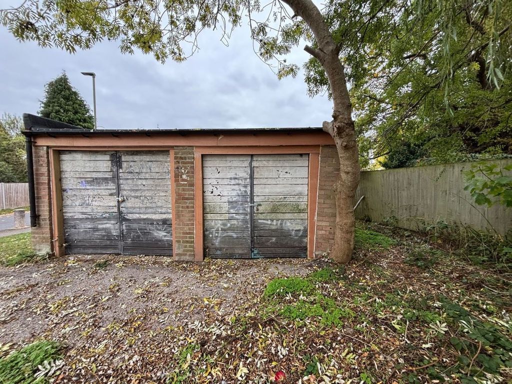 Property photo 3 of 3