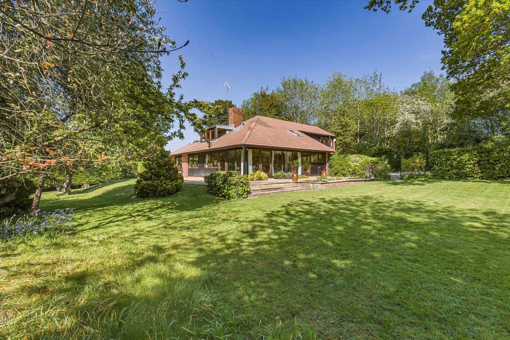 Property photo 3 of 25 Image