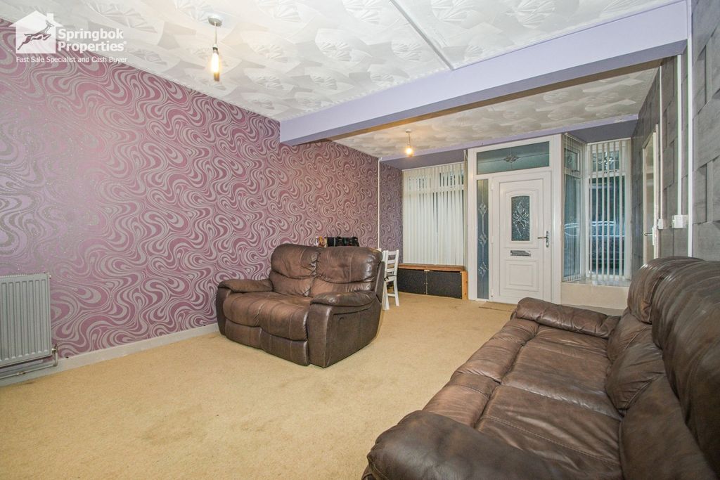 Property photo 3 of 16 Image 2