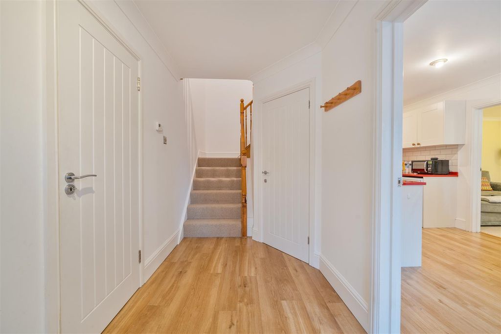 Property photo 3 of 23 Ohh Entrance Hall.Jpg