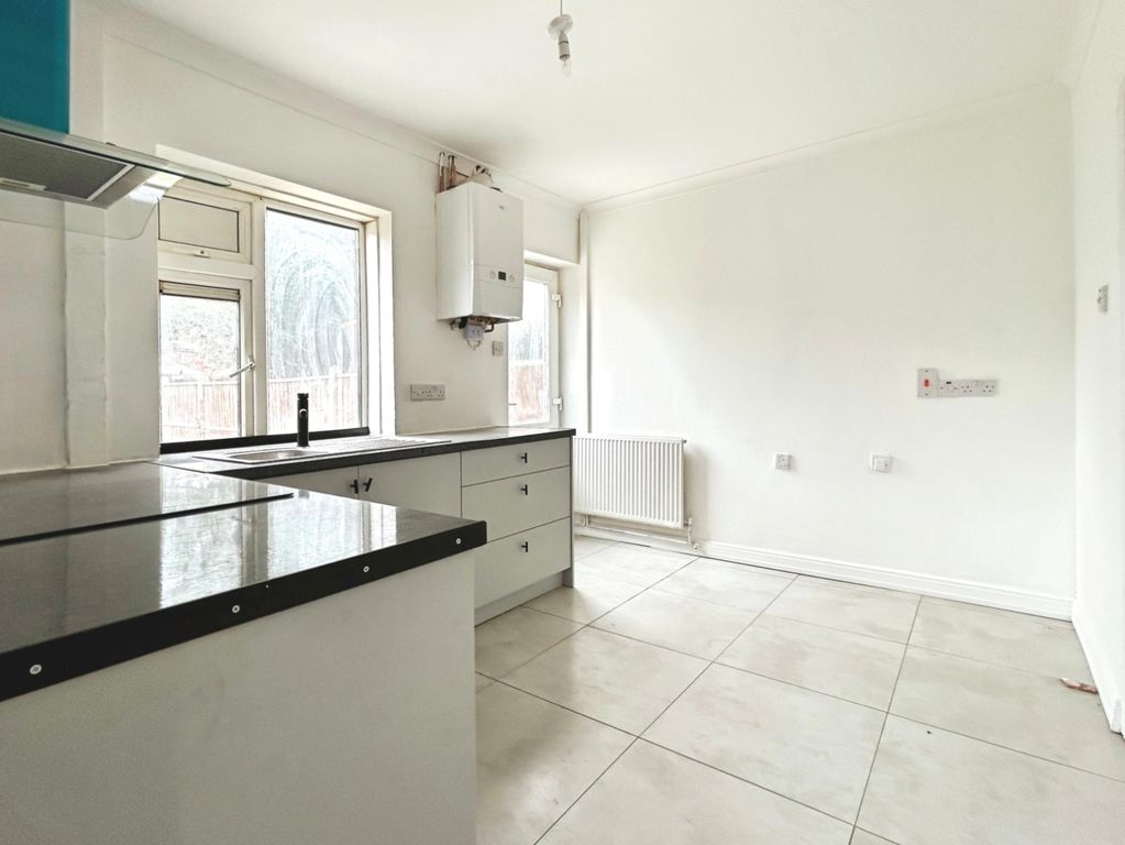 Property photo 3 of 22 Pbox-Img.Jpg
