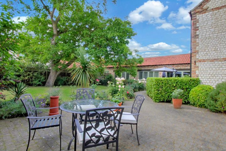 Property photo 3 of 23 Garden Overview