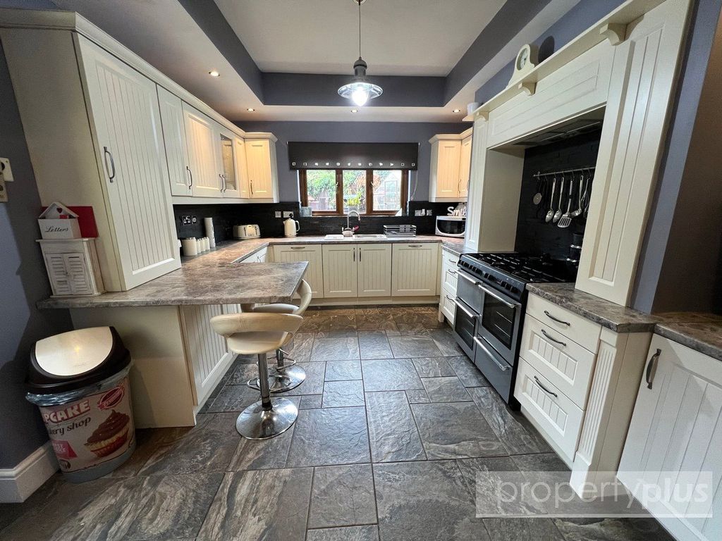 Property photo 3 of 29 Picture No. 14