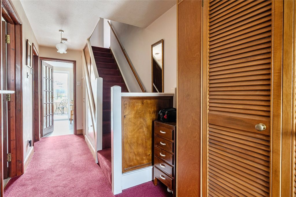 Property photo 3 of 22 Picture No. 20