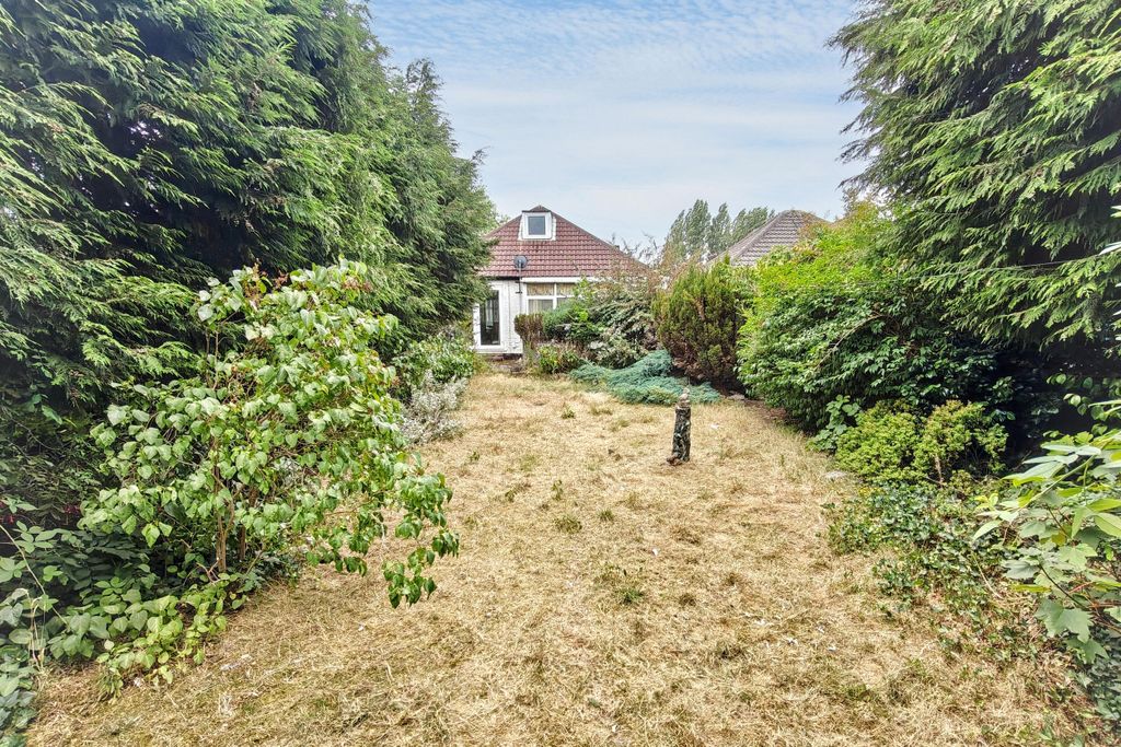 Property photo 2 of 21 146 Common Lane, Birmingham B26 3Dn