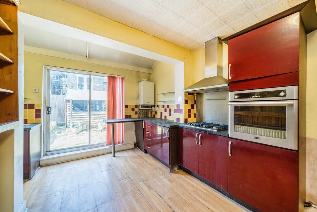 Property photo 3 of 9