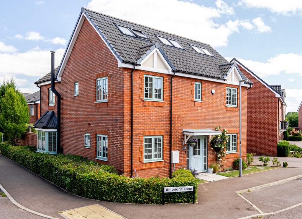 Property photo 1 of 34
