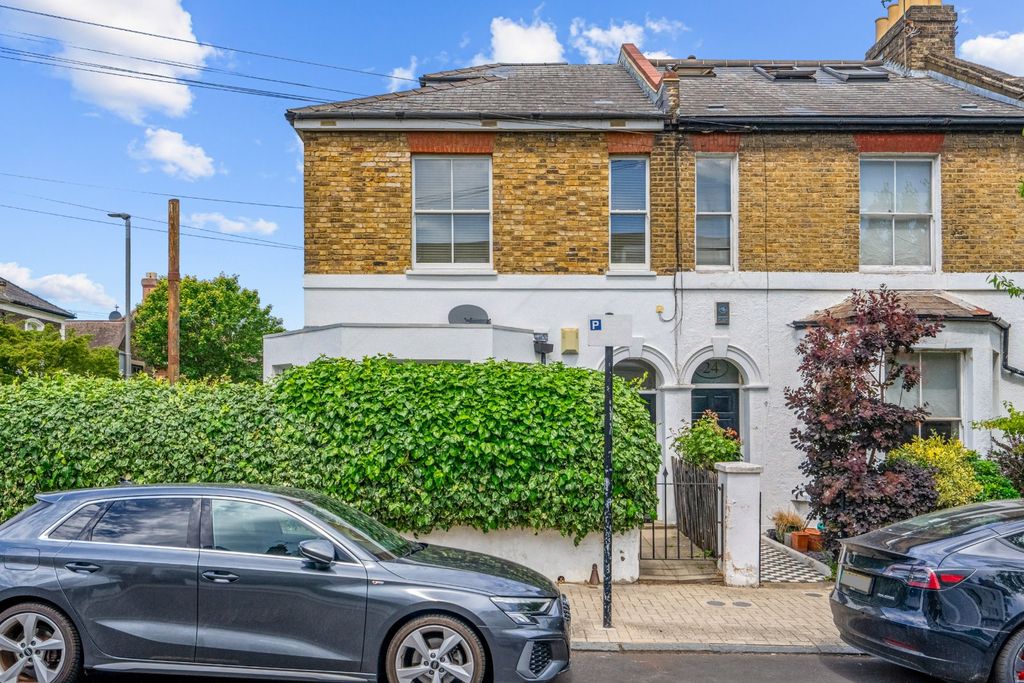 Property photo 1 of 13