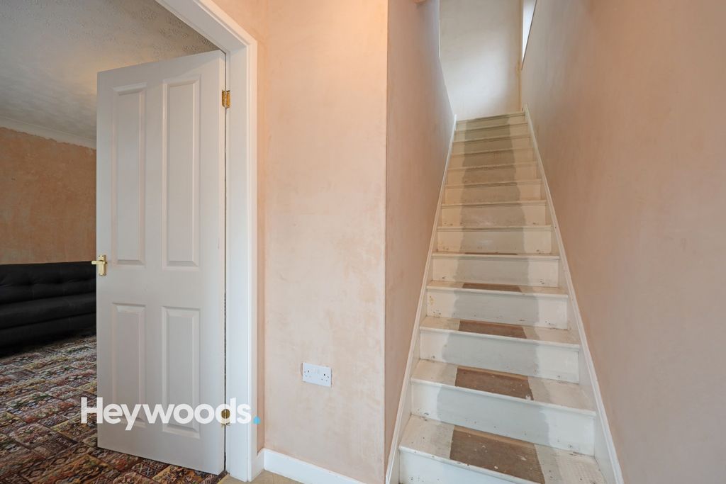 Property photo 3 of 40 0F1A9516