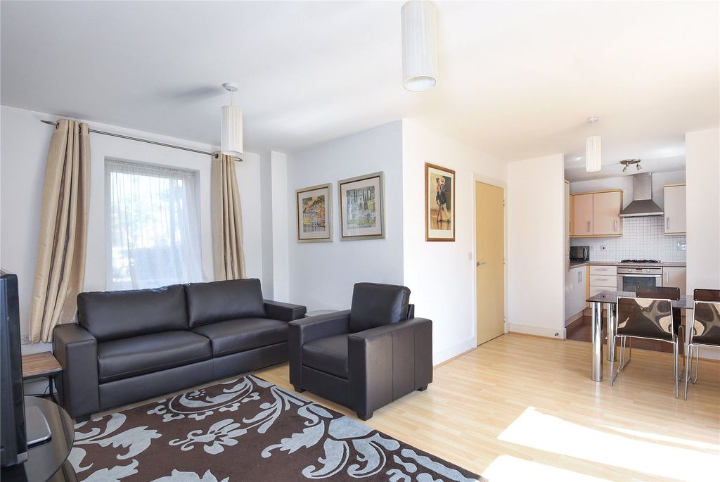 Property photo 2 of 13 Picture No. 11