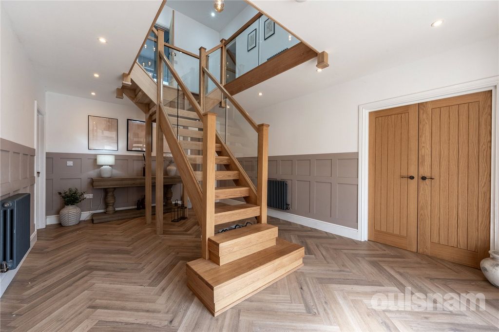 Property photo 2 of 37 Picture No. 04