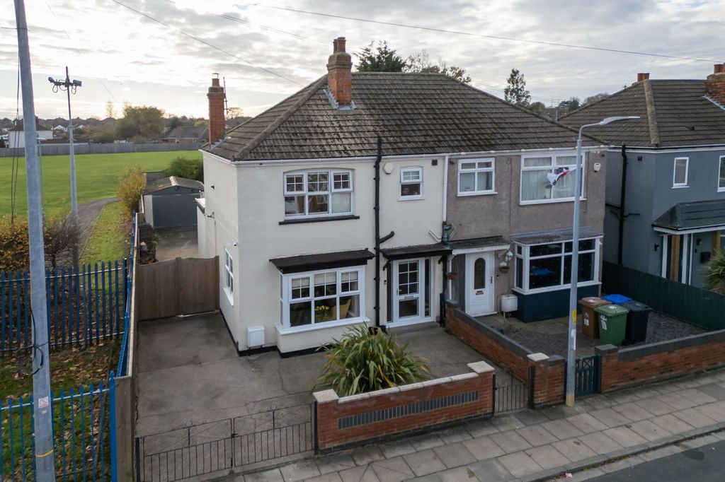 Property photo 1 of 30