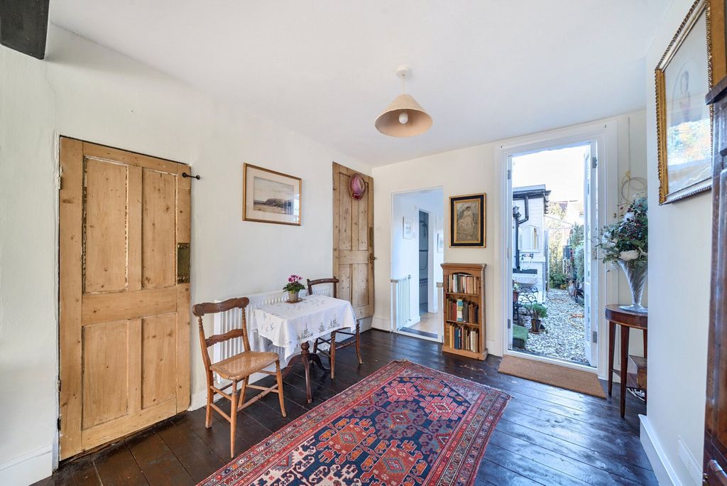 Property photo 2 of 11 Picture No. 23