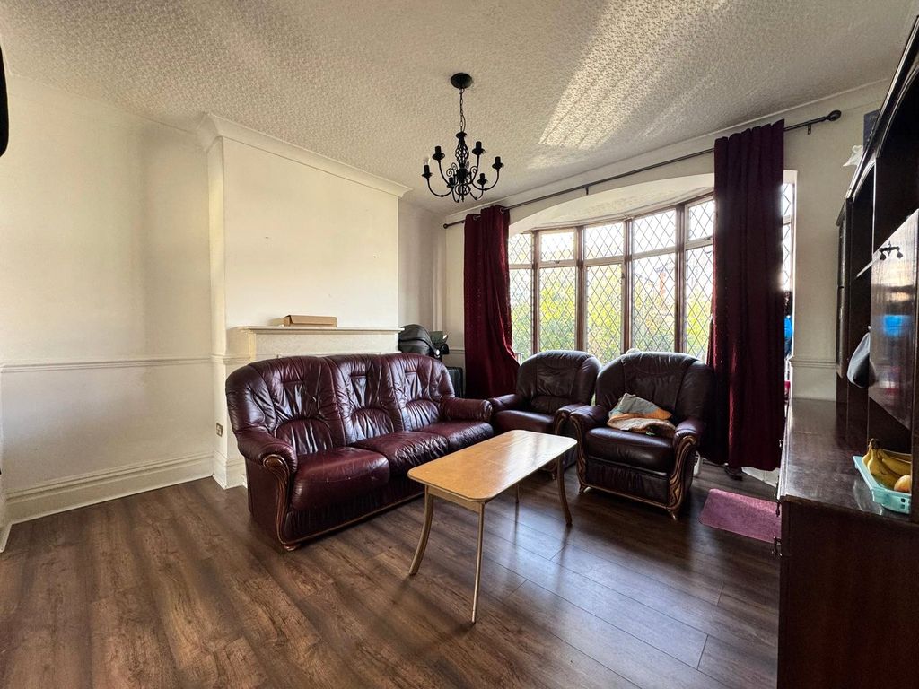 Property photo 2 of 12 Picture No. 07