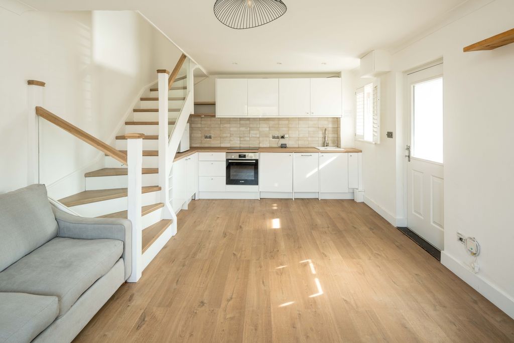 Property photo 1 of 11 _Dsc7581