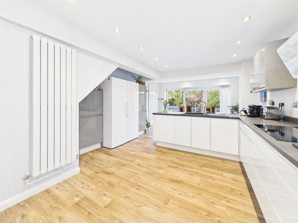 Property photo 2 of 22 Picture No. 03