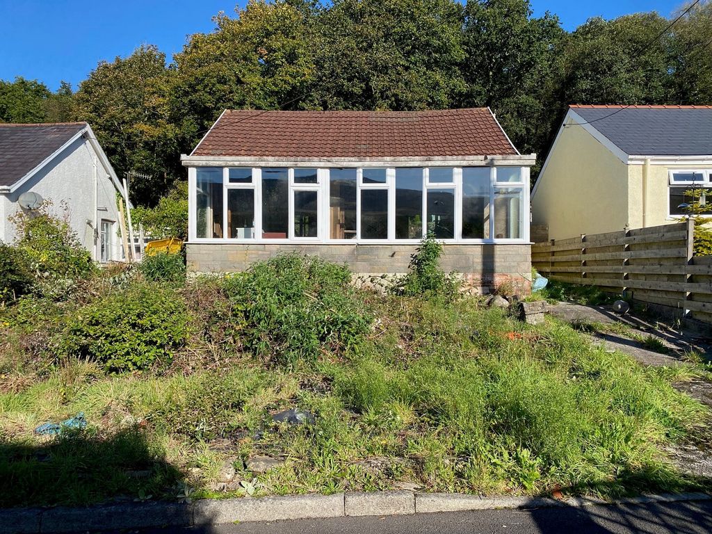 Property photo 2 of 8 ***