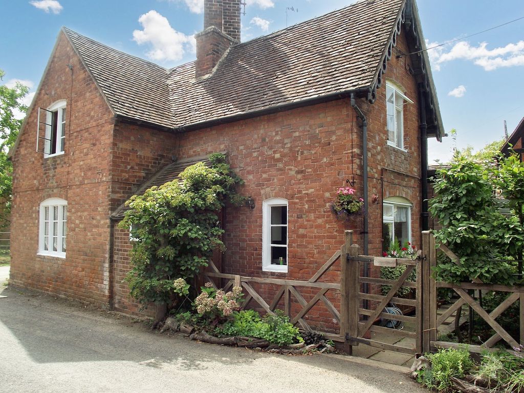 Property photo 1 of 21