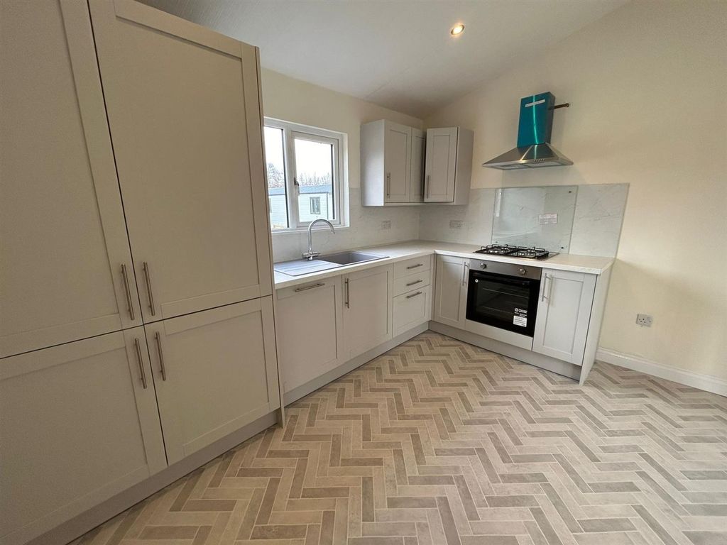 Property photo 3 of 18 9.Jpg