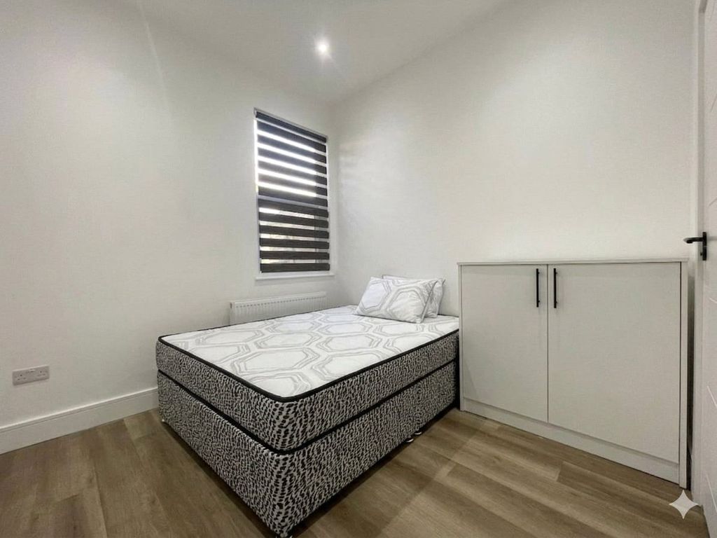 Property photo 2 of 8 Picture No. 08