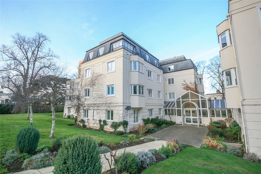 Property photo 1 of 11 Picture No. 23