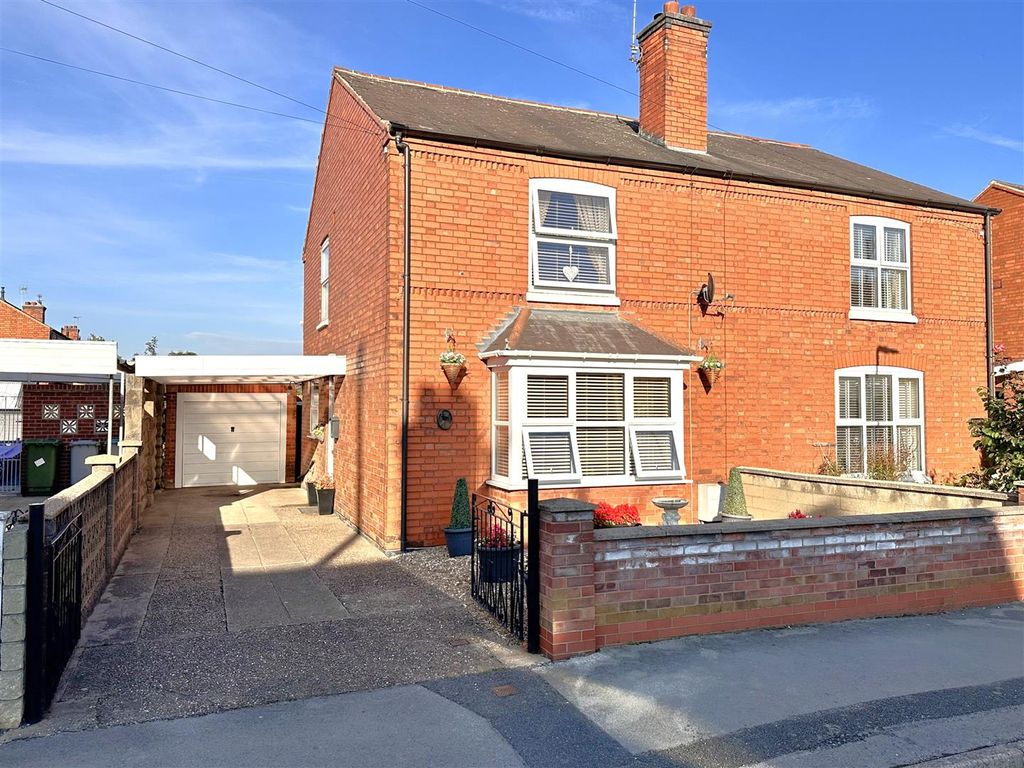 Property photo 1 of 23 Front Aspect 246