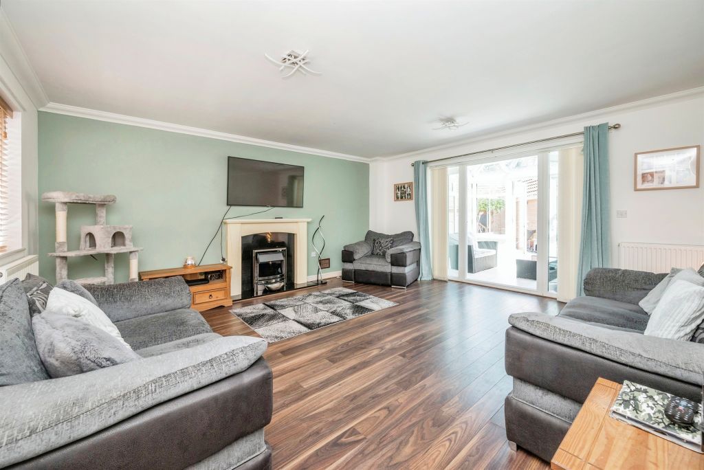 Property photo 3 of 17