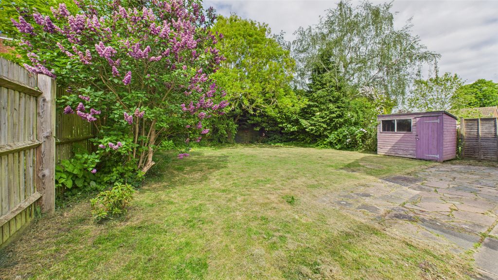 Property photo 3 of 13 Cam04968G0-Pr0040-Still013