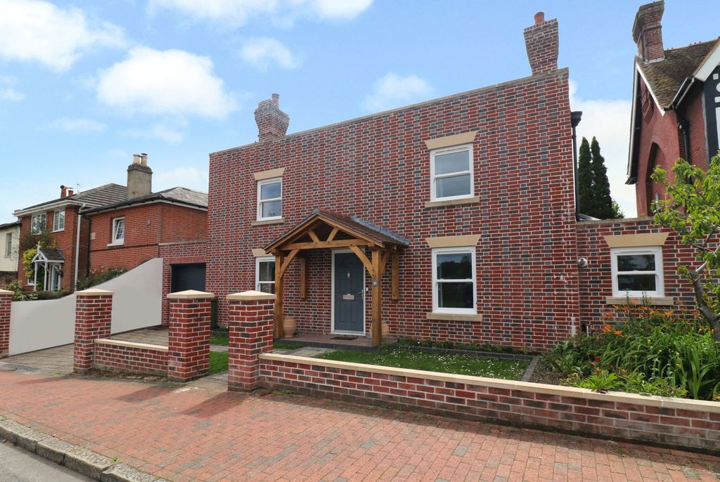 Property photo 1 of 23