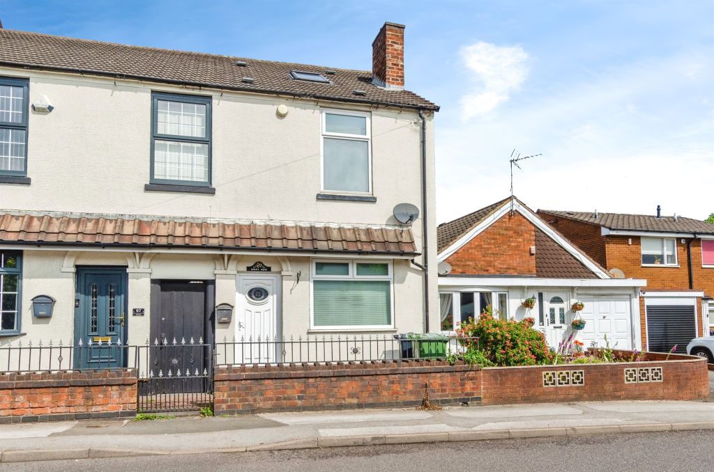 Property photo 2 of 17