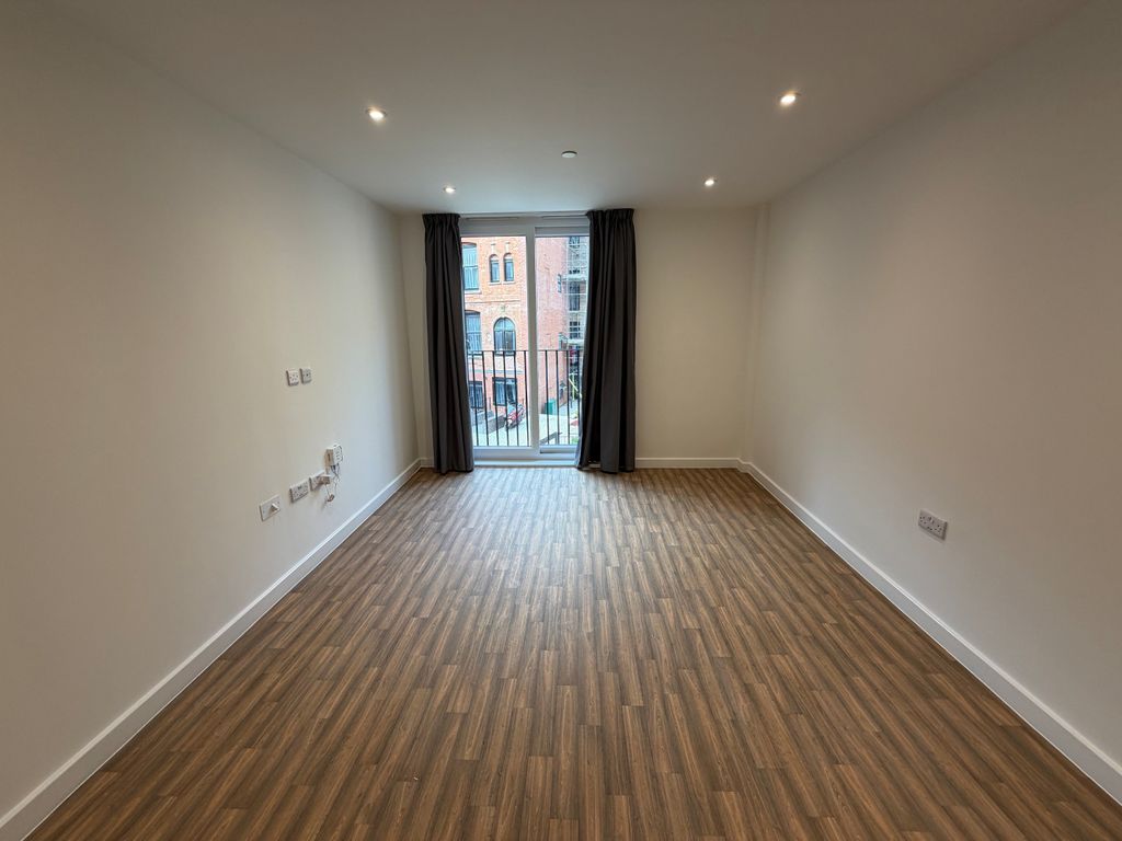 Property photo 2 of 6