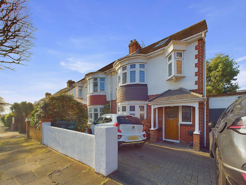 Property photo 1 of 39