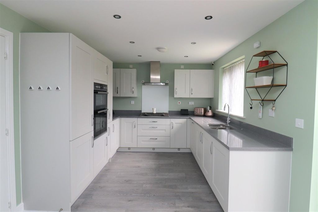 Property photo 3 of 12 Img_0952.Jpg